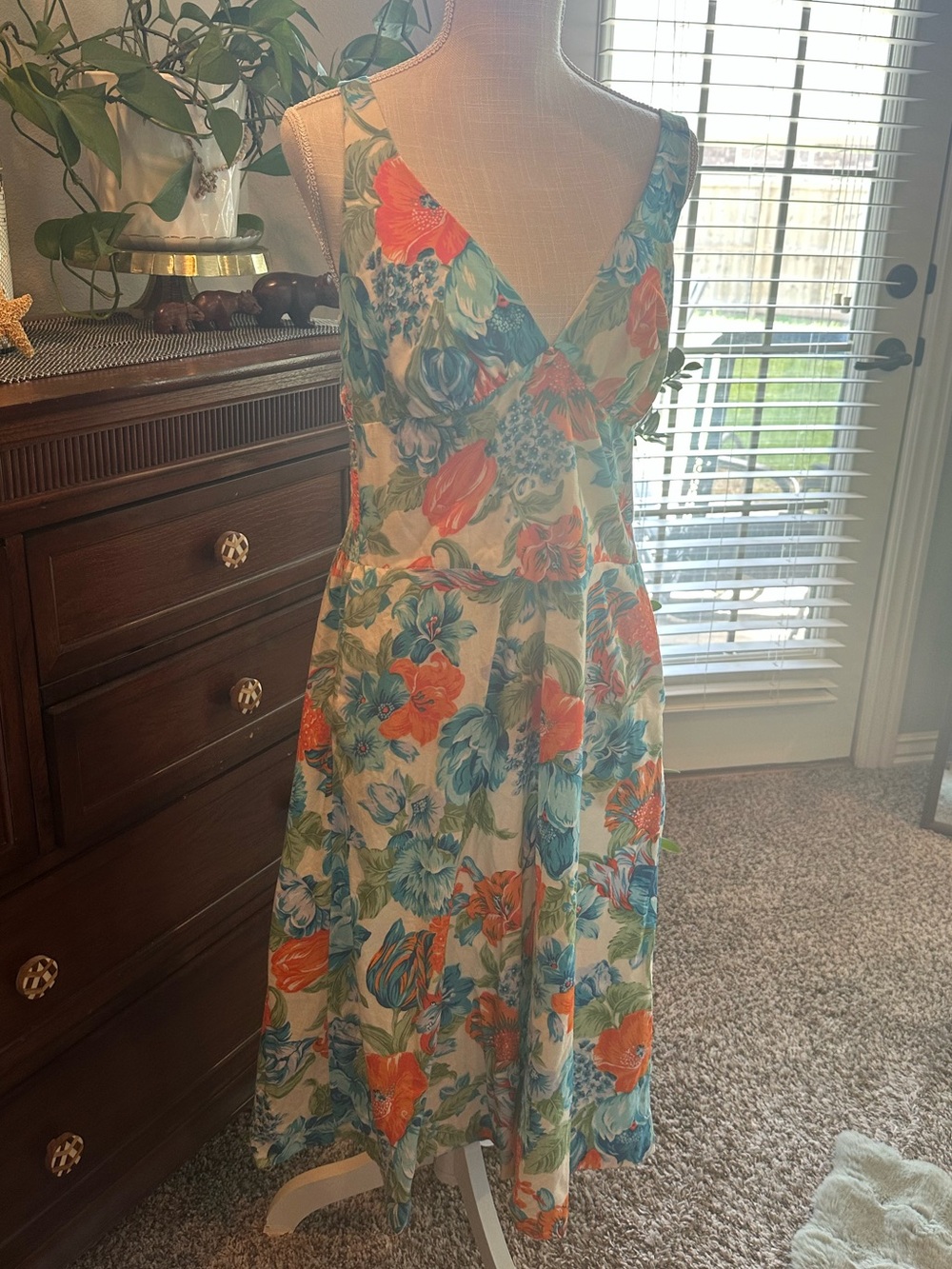 Vintage Floral V-Neck Sleeveless Midi Dress in Teal & Coral